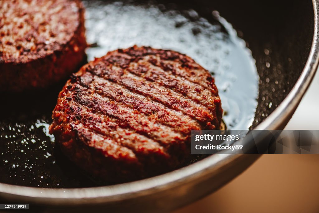 Gegrilde Vegan Burger Patties – Vlees Alternatief