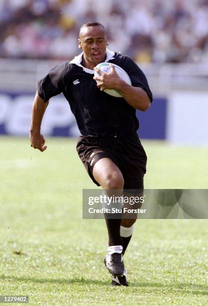 Jonah Lomu of New Zealand in action in the rugby sevens at the Commonwealth Games in Kuala Lumpur, Malaysia. \ Mandatory Credit: Stu Forster /Allsport