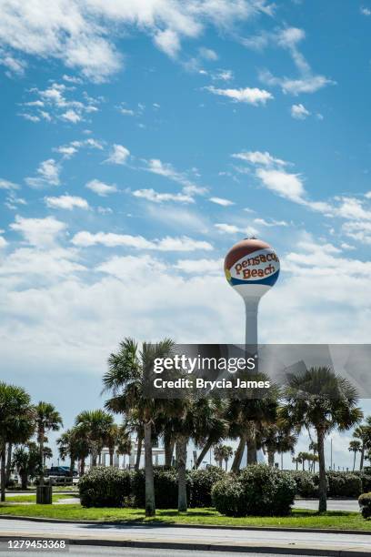 wasserturm am pensacola beach - pensacola beach stock-fotos und bilder