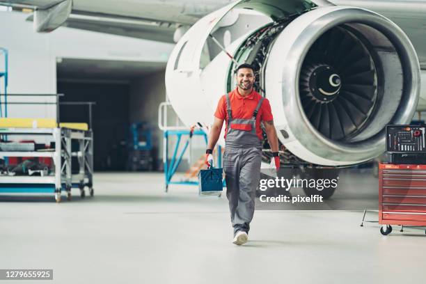 airplane engineer - aerospace engineer stock pictures, royalty-free photos & images