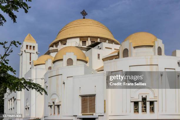 cathedral of dakar, also known as cathédrale du souvenir africain, dakar, senegal - senegal monument stock pictures, royalty-free photos & images