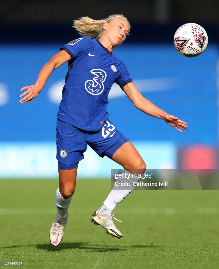 Chelsea Women v Manchester City Women - Barclays FA Women's Super League