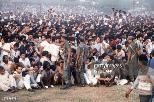 Large crowd attends the cremation ceremony of the slain Indian Prime Minister Indira Gandhi, on November 03, 1984 in Shanti-Van. Indian Prime...