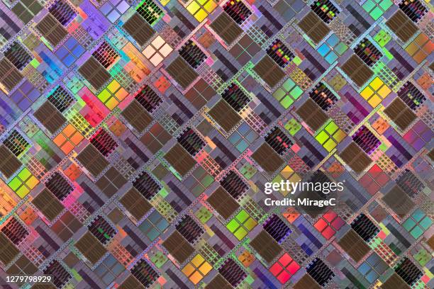 semiconductor wafer texture macrophotography - chip stock-fotos und bilder