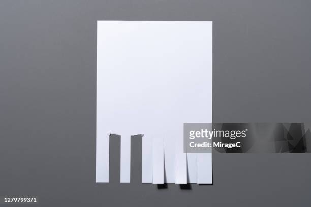 blank striped a4 paper flyer poster for tearing - brands inc stores ahead of earnings figures stockfoto's en -beelden