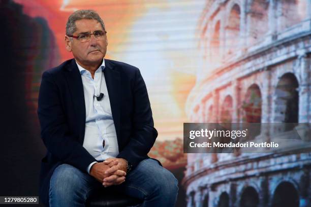 Salvatore Buzzi, condemned for the Mafia Capitale affair, appears as a guest on the tv show 'Non e' l'arena'. In the background on the screen the...