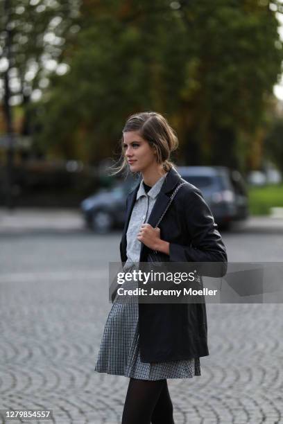 Fashion Week guest seen outside Chanel during Paris Fashion Week - Womenswear Spring Summer 2021 : Day Nine on October 06, 2020 in Paris, France.