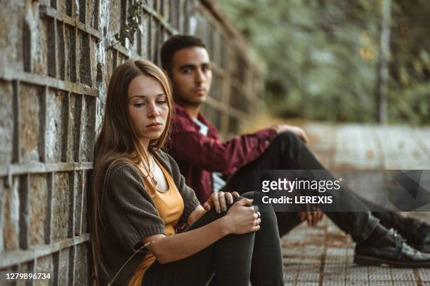 end of love - relationship difficulties stock pictures, royalty-free photos & images
