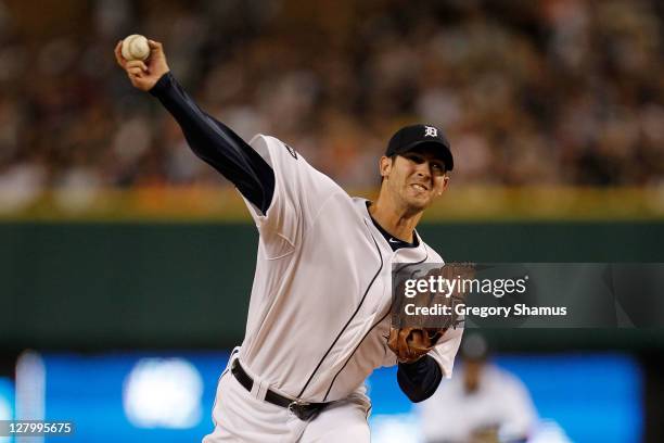 Rick Porcello of the Detroit Tigers throws a pitch against the New York Yankees in the first inning of Game Four of the American League Division...