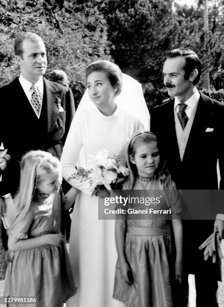 Prince Juan Carlos of Borbon in the wedding of his sister Margarita with Dr Carlos Zurita, together with Infants Elena and Cristina, Estoril,...