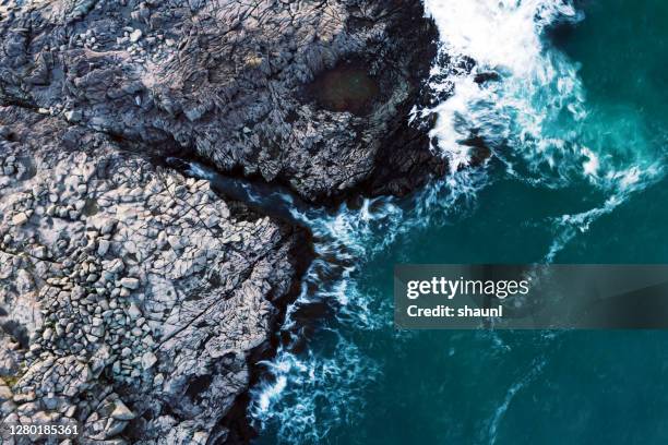 bay of fundy coast - waters edge stock pictures, royalty-free photos & images