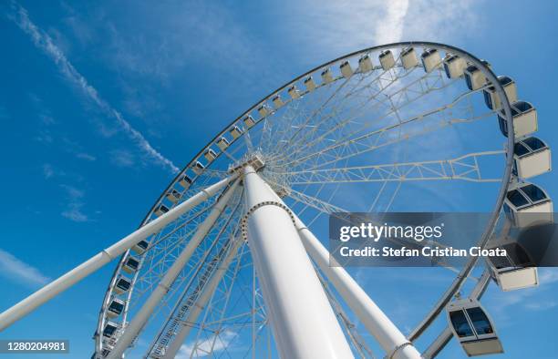 grand roue de montreal, canada - protractor stock pictures, royalty-free photos & images