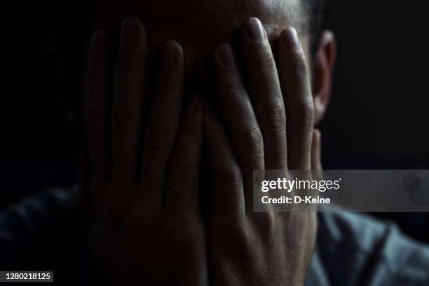 depressie - zelfmoord stockfoto's en -beelden