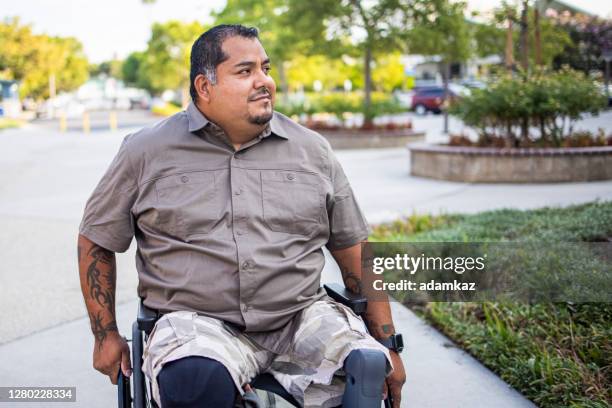 hispanic american veteran college student wheelchair - military man stock pictures, royalty-free photos & images