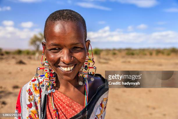 portrait of african woman from maasai tribe, kenya, africa - a beautiful masai woman imagens e fotografias de stock