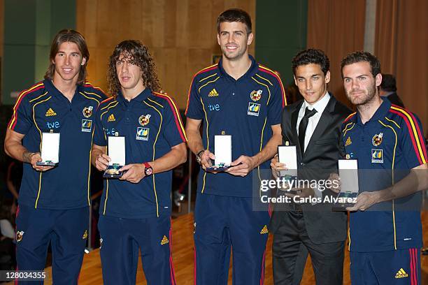 Spanish football team players Sergio Ramos, Carles Puyol, Gerard Pique, Jesus Navas and Juan Mata pose for the photographers during "Real Orden del...