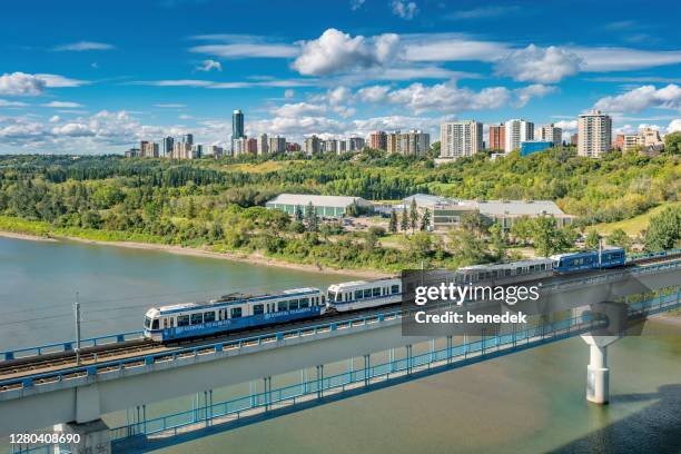edmonton transit service light rail alberta kanada - edmonton stock-fotos und bilder
