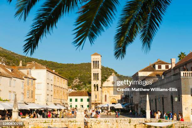 st stephens cathedral in st stephens square, hvar town center, hvar island, croatia - hvar town stock pictures, royalty-free photos & images