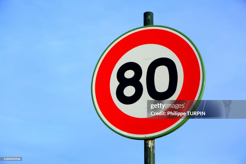 France, panel 80 km per hour