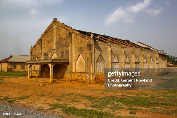 abandoned building, togo - togo stock pictures, royalty-free photos & images