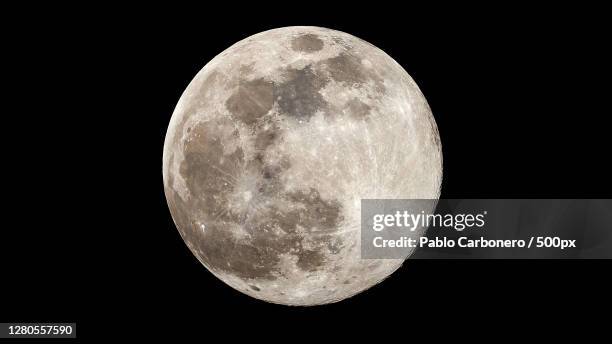 Low Moon 3,039 Low Moon Stock Photos, High-Res Pictures, and Images - Getty Images