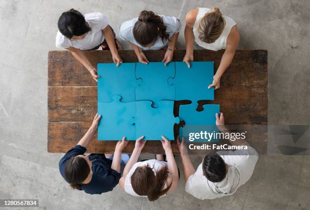 457 6 Puzzle Pieces Stock Photos, High-Res Pictures, and Images