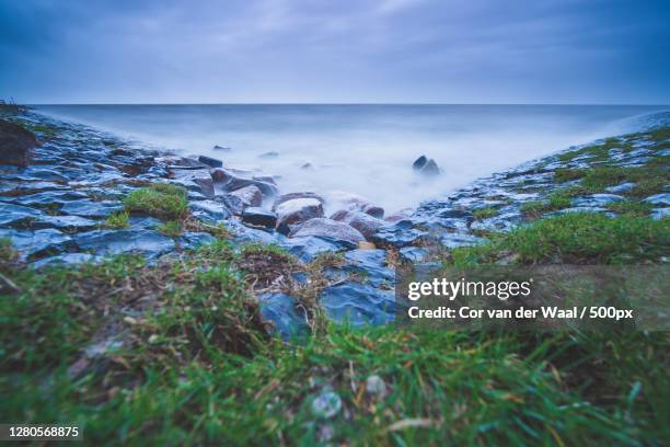 scenic view of sea against sky, ijsselmeer, netherlands - ijsselmeer stock pictures, royalty-free photos & images