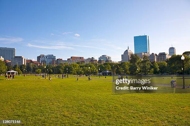 boston common, boston, massachusetts, usa - boston common stock pictures, royalty-free photos & images