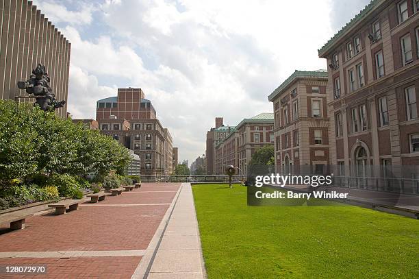 columbia university campus, outdoor seating area over amsterdam avenue, new york, ny, u.s.a. - campus tour stock pictures, royalty-free photos & images