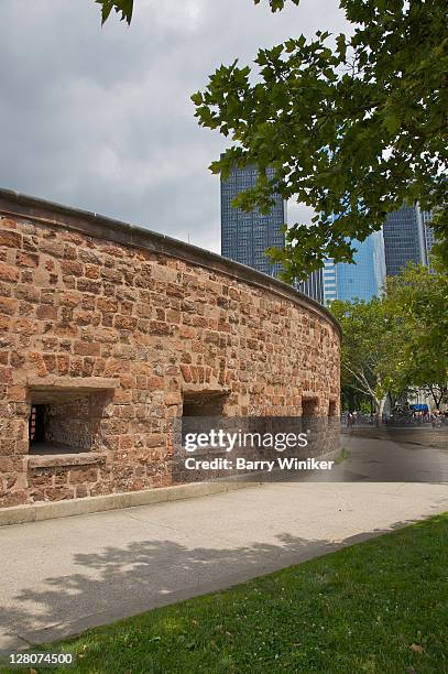 castle clinton, downtown manhattan, new york - york castle stock pictures, royalty-free photos & images