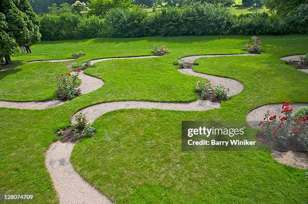 rose garden at naumkeag, stockbridge, massachusetts - landscape gardener foto e immagini stock