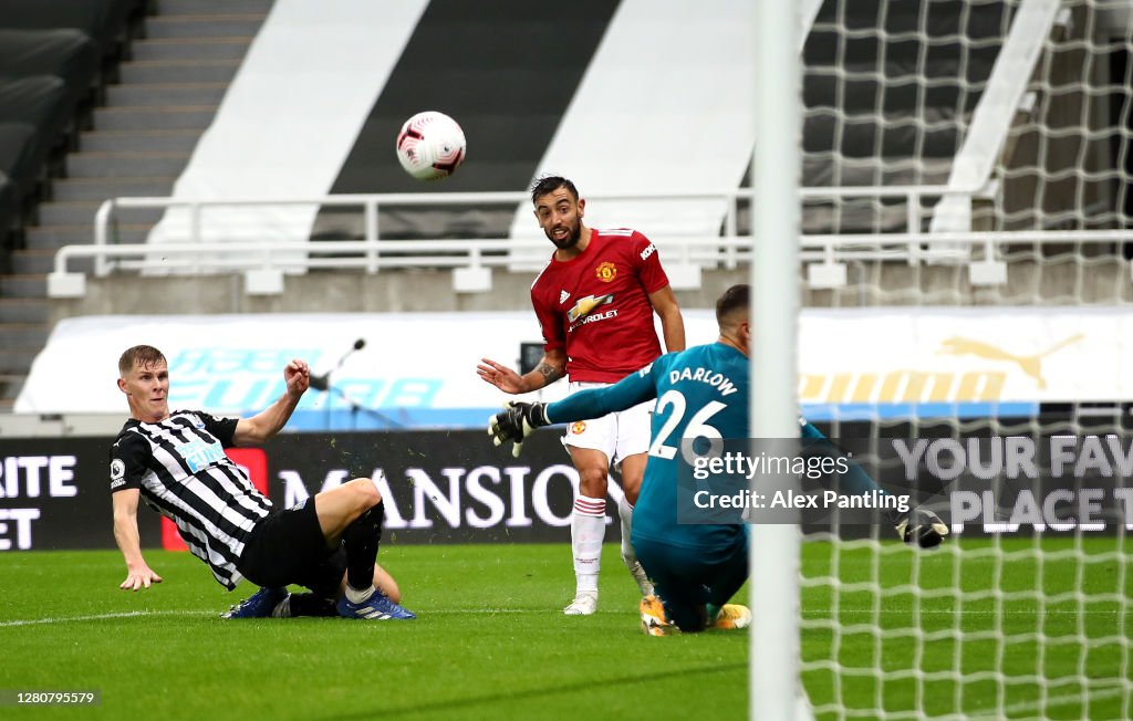 Newcastle United v Manchester United - Premier League