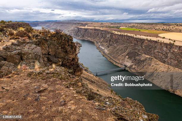 lake billy chinook reservoir, oregon - madras oregon stock pictures, royalty-free photos & images