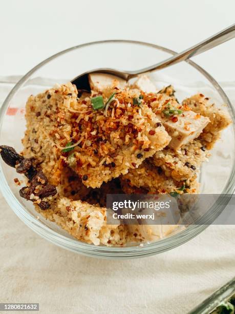 vegan meal of tofu and chickpeas - quinoa and chickpeas stock pictures, royalty-free photos & images