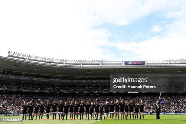 The All Blacks sing the New Zealand national anthem during the Bledisloe Cup match between the New Zealand All Blacks and the Australian Wallabies at...