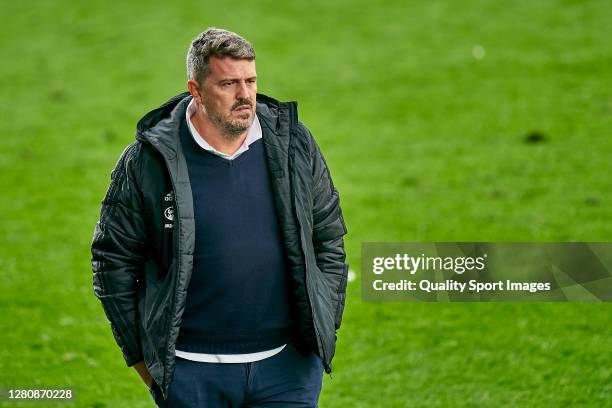 Oscar Garcia Junyent the manager of Celta de Vigo looks on during the La Liga Santander match between RC Celta and Atletico de Madrid at Abanca...