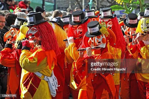 basel's traditional carnival, fasnacht, switzerland - fasnacht stock pictures, royalty-free photos & images