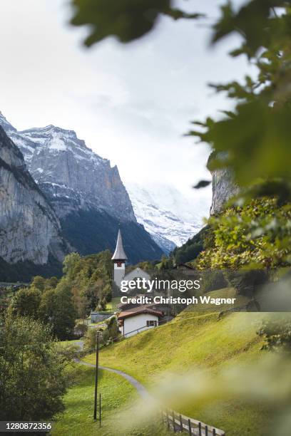 schweiz, lauterbrunnen - bernese alps stock pictures, royalty-free photos & images