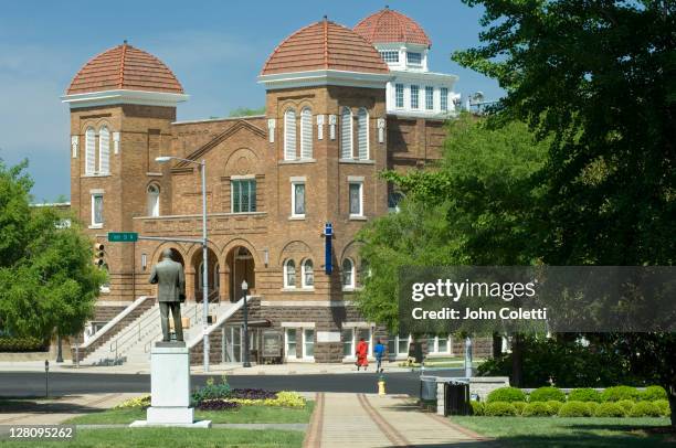 alabama, birmingham, 16th street baptist church - kirche 16th street baptist church birmingham stock-fotos und bilder