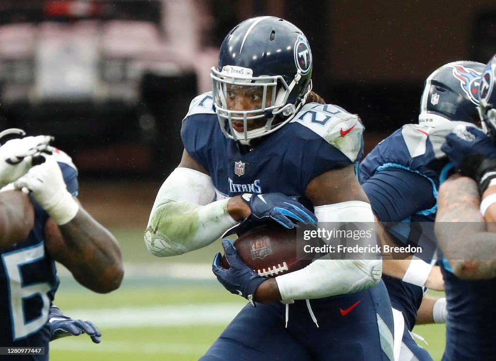 Houston Texans v Tennessee Titans