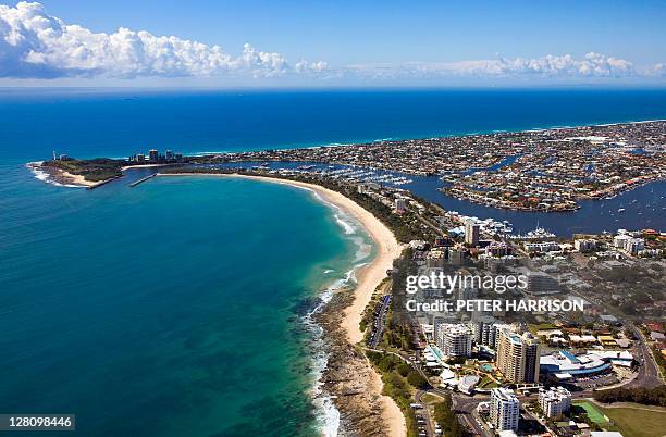 aerial view of mooloolaba, sunshine coast, qld, australia - mooloolaba stock-fotos und bilder