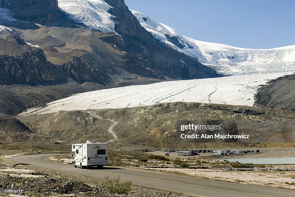 RV on the Icefields Parkway, Mount Andromeda 3450m (11319ft.) and Athabasca Glacier in the distance. Jasper National Park, Alberta, Canada