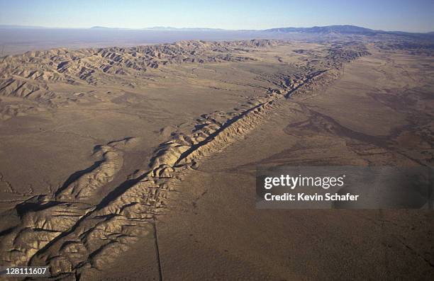 san andreas fault. south california. - tektonik stock-fotos und bilder