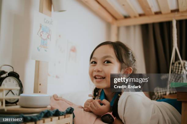 Smart Friends Smart Speaker Bed Photos et images de collection - Getty Images