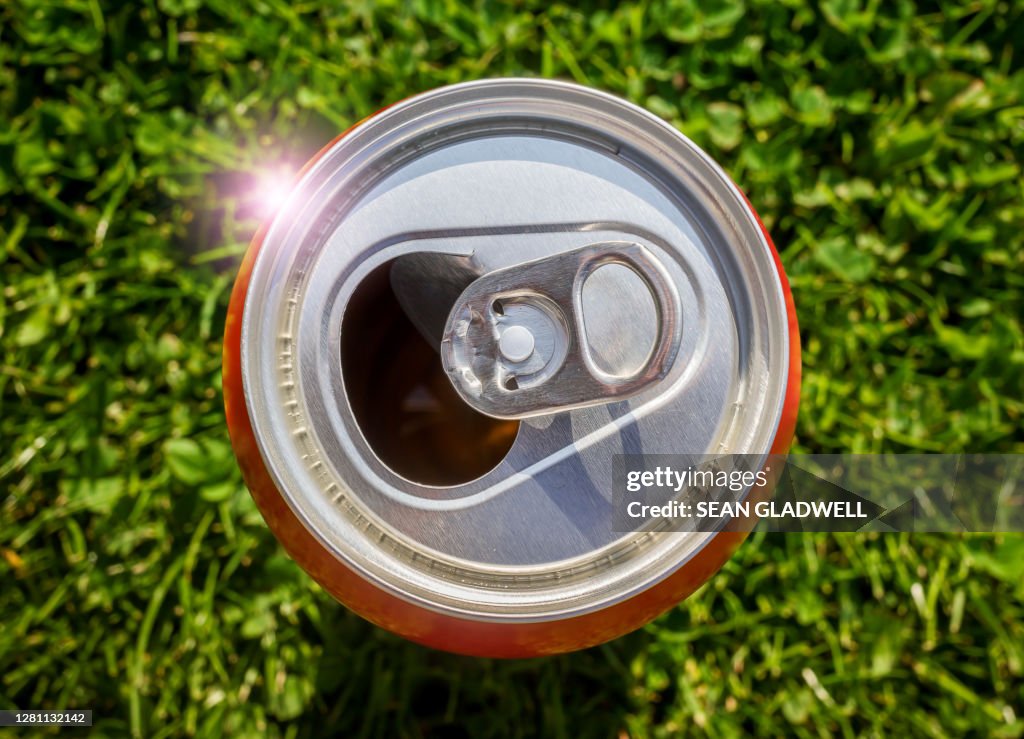 Open aluminium drinks can