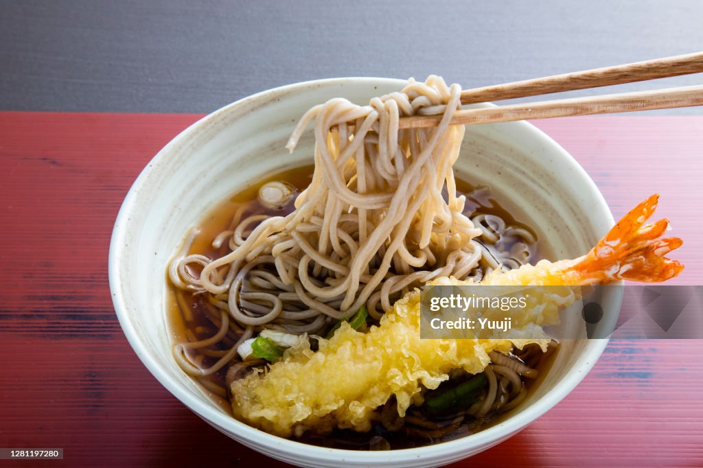 Tempura soba