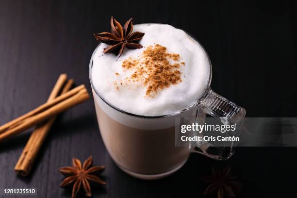 chai tea latte - cinnamon stock pictures, royalty-free photos & images