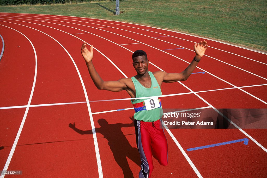 Sprinter Finishers Sprinter Crossing Finish Line High-Res Stock Photo - Getty Images