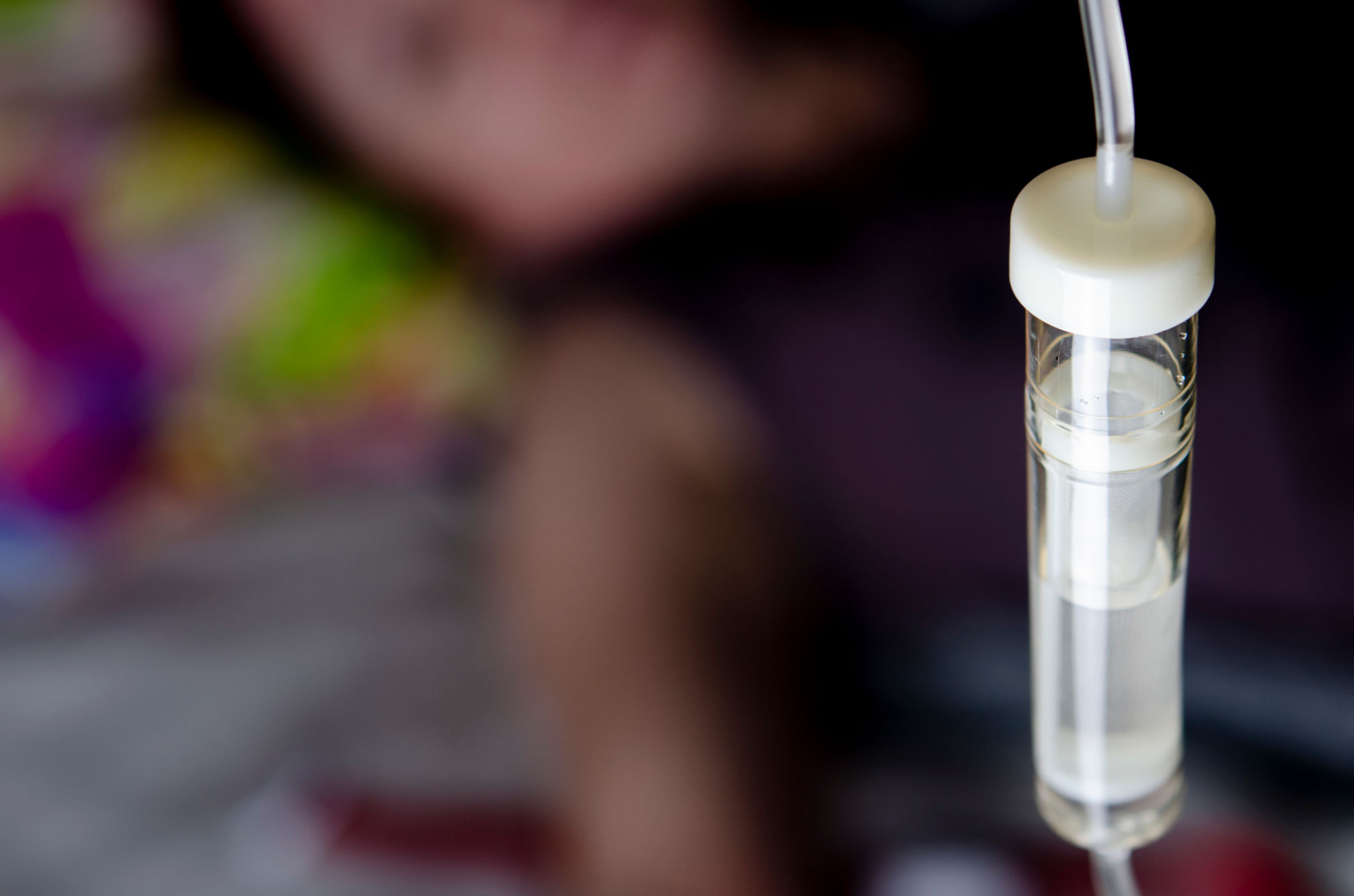 An infusion system filter for intravenous infusions An infusion system filter for intravenous infusions