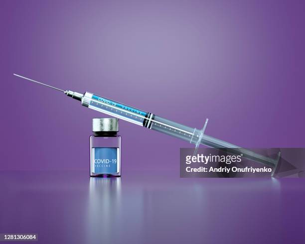 covid-19 vaccine - covid 19 vaccine stock pictures, royalty-free photos & images